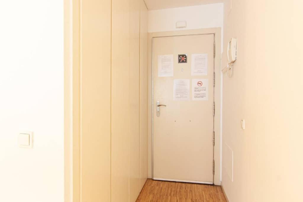 Heima Gran Via B Apartment Madrid Ngoại thất bức ảnh