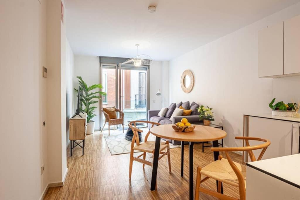 Heima Gran Via B Apartment Madrid Ngoại thất bức ảnh